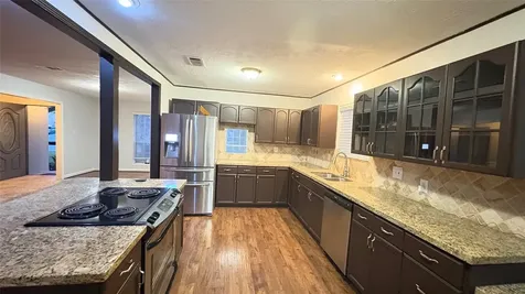 13914 Oakwood Lane Sugar Land TX 77498