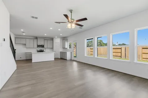 2454 Parker Street Seabrook TX 77586