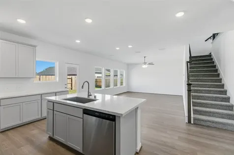 2454 Parker Street Seabrook TX 77586