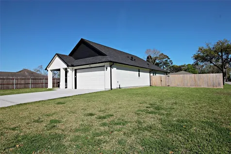 1118 N Shepherd Drive Baytown TX 77520