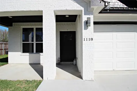 1118 N Shepherd Drive Baytown TX 77520