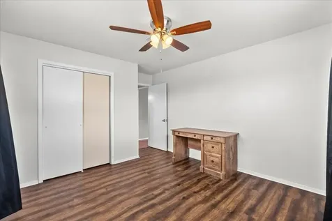 868 Bonita Street Bayou Vista TX 77563