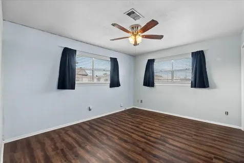 868 Bonita Street Bayou Vista TX 77563