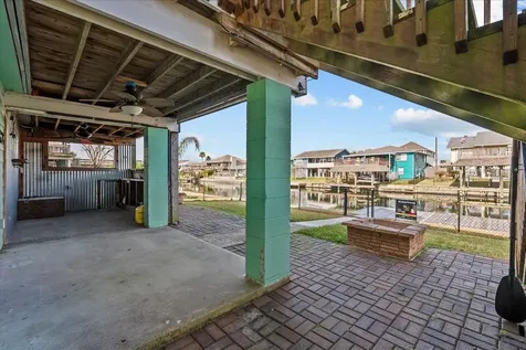 868 Bonita Street Bayou Vista TX 77563
