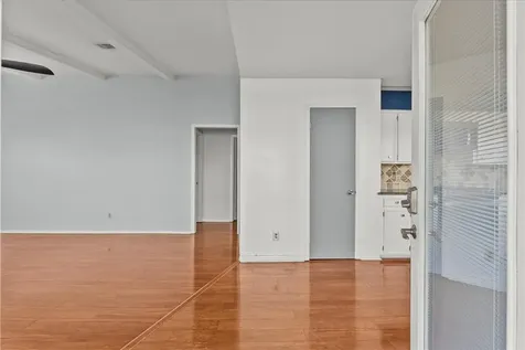 868 Bonita Street Bayou Vista TX 77563