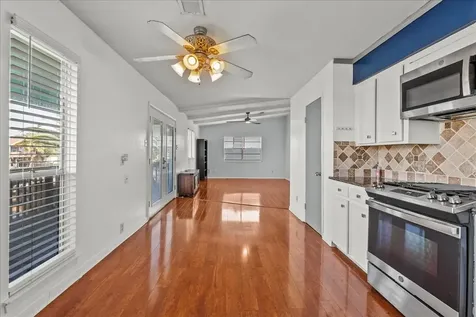 868 Bonita Street Bayou Vista TX 77563