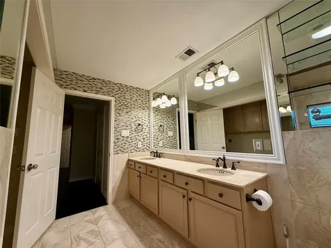 8638 Catalina Lane Houston TX 77075