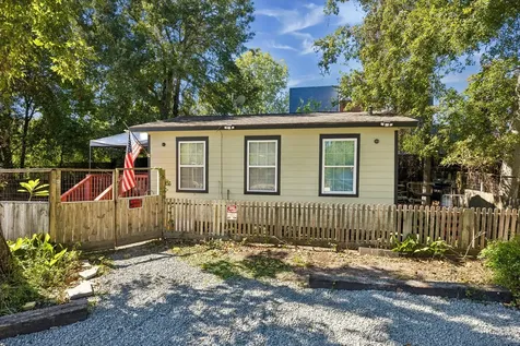 1218 & 1216 Paul Quinn Street Houston TX 77091