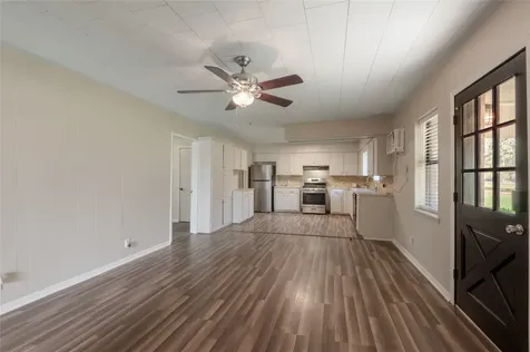 2155 W Us Highway 287 Groveton TX 75845