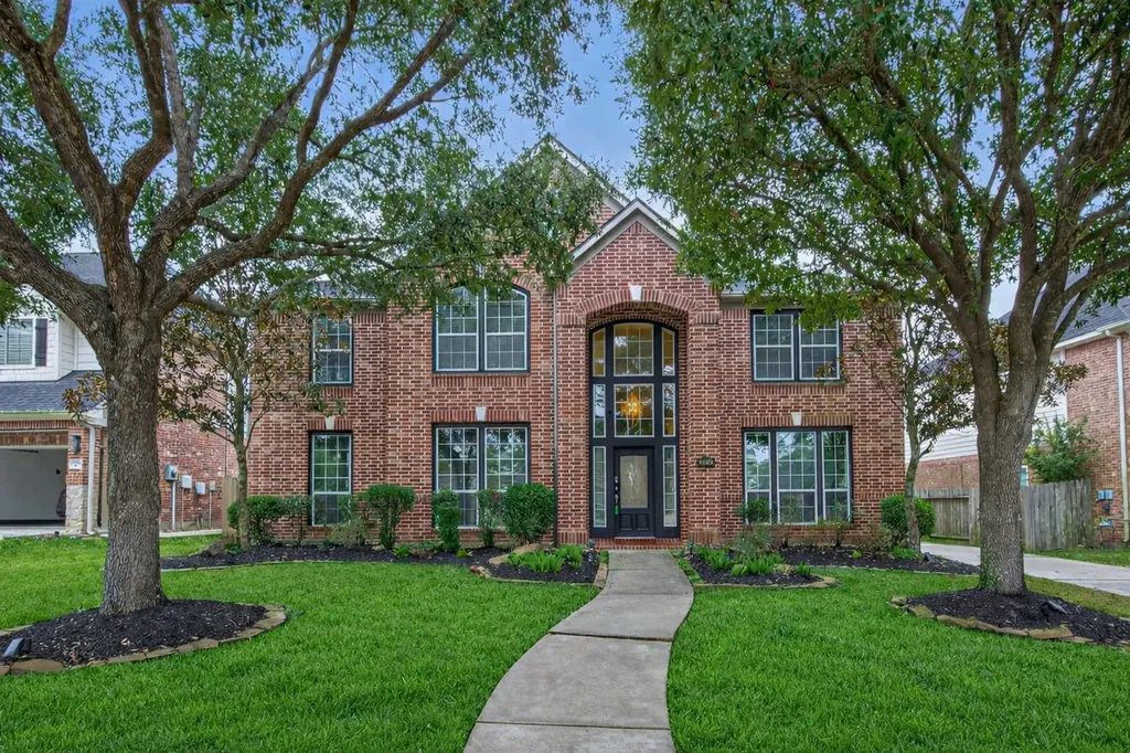 15914 Maple Shores Houston TX 77044