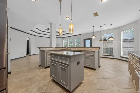 15914 Maple Shores Houston TX 77044
