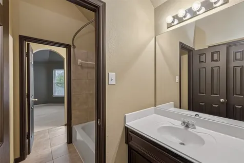 15914 Maple Shores Houston TX 77044