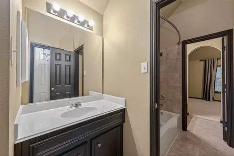 15914 Maple Shores Houston TX 77044