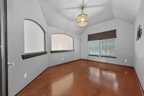 15914 Maple Shores Houston TX 77044
