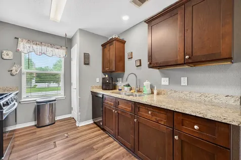 5214 S Acres Drive Houston TX 77048