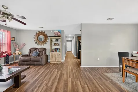 5214 S Acres Drive Houston TX 77048
