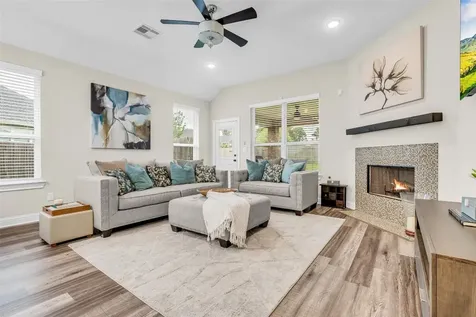 19055 Minero Lane Montgomery TX 77356