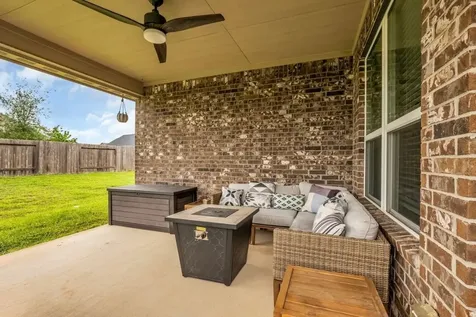 19055 Minero Lane Montgomery TX 77356