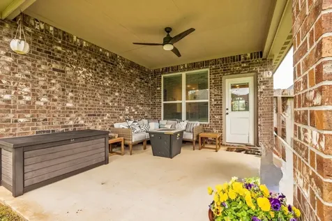19055 Minero Lane Montgomery TX 77356