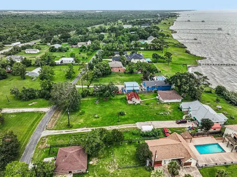 10518 Ocean Drive Beach City TX 77523