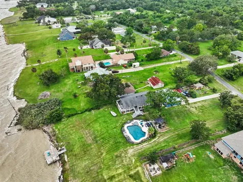 10518 Ocean Drive Beach City TX 77523
