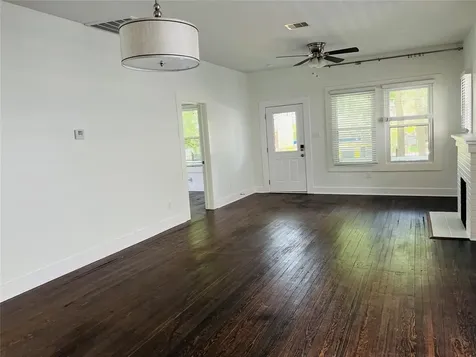 407 Sidney Street Houston TX 77003