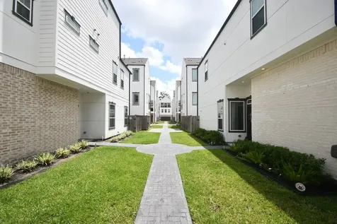 5418 Wheatley Street C Houston TX 77091