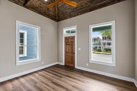 1724 Winnie Street Galveston TX 77550