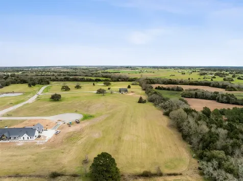 208 Astoria Avenue - Lot 3 Round Top TX 78954