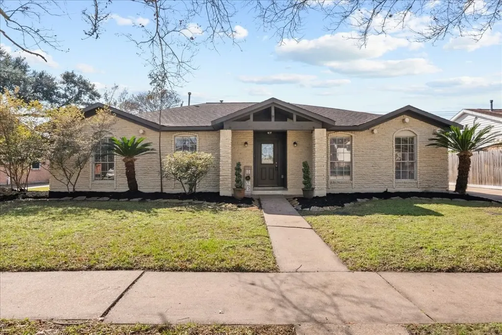 15514 Diana Lane Houston TX 77062