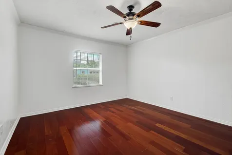 116 Tarpon Avenue Galveston TX 77550