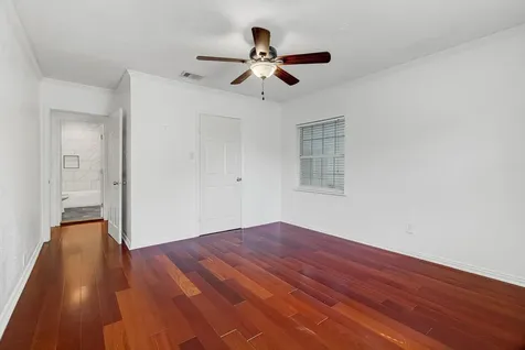 116 Tarpon Avenue Galveston TX 77550