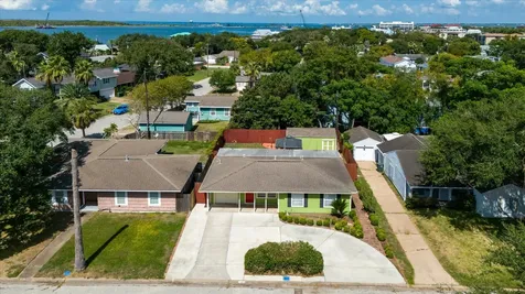 116 Tarpon Avenue Galveston TX 77550