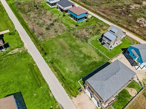Tbd Melody Crystal Beach TX 77650