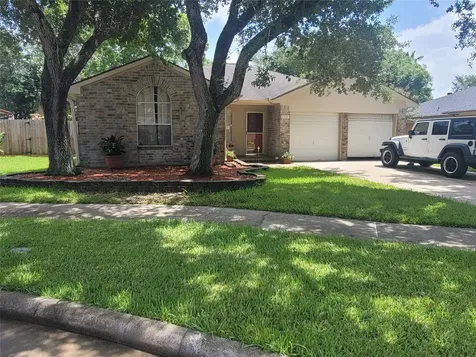 1711 Oak Meadow Drive Kemah TX 77565