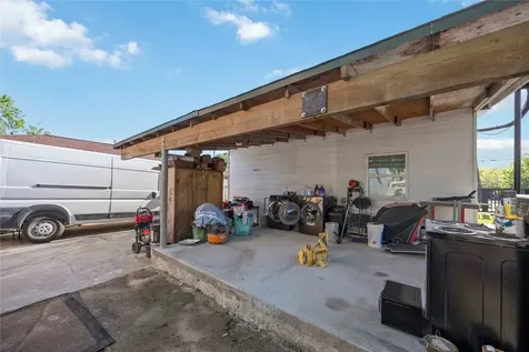 2311 Russell Street Houston TX 77026