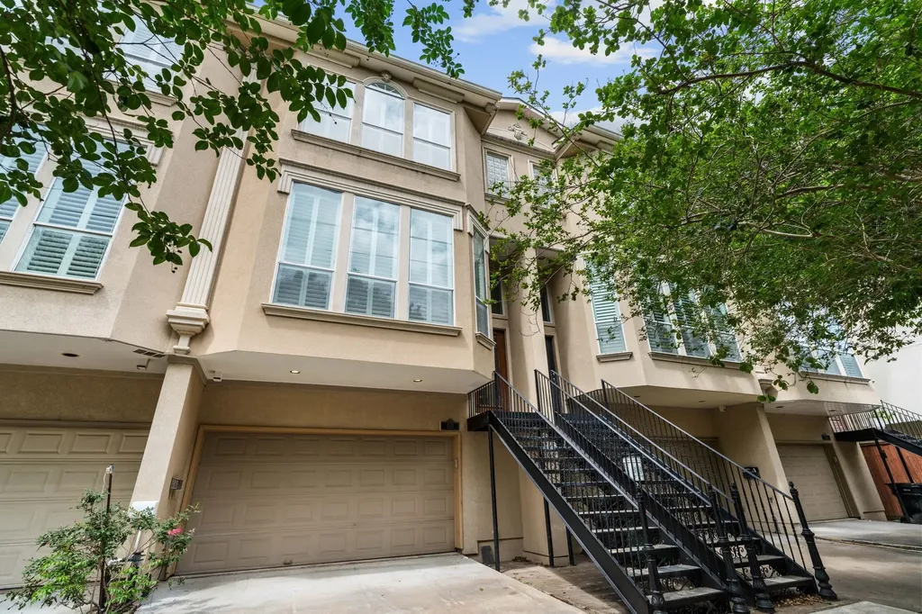 1824 Vermont Street Houston TX 77006