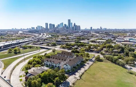 2745 Providence Street Houston TX 77020