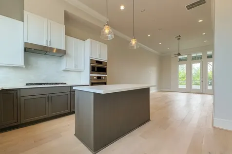 2745 Providence Street Houston TX 77020