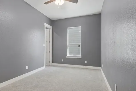 4704 Ward Street Houston TX 77021