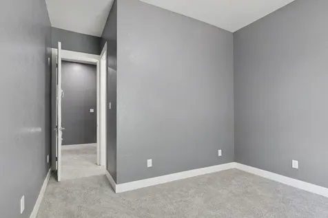 4704 Ward Street Houston TX 77021
