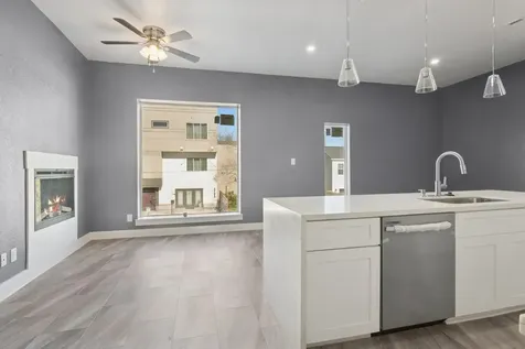 4704 Ward Street Houston TX 77021