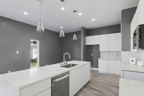 4704 Ward Street Houston TX 77021