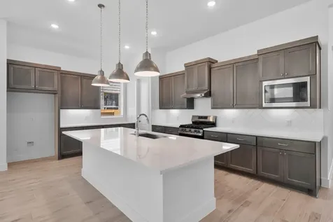 2814 Peach Valley Road Fulshear TX 77423