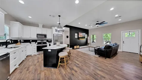 24631 Sligo Street Hempstead TX 77445