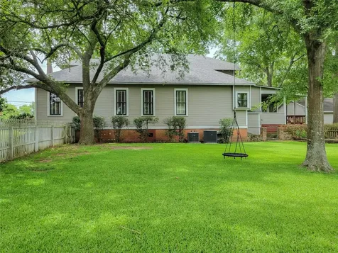 1406 Key Street Brenham TX 77833