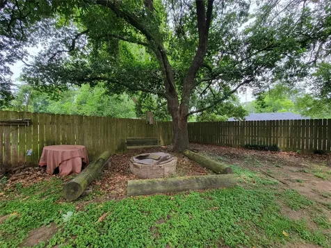 1406 Key Street Brenham TX 77833