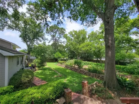 1406 Key Street Brenham TX 77833