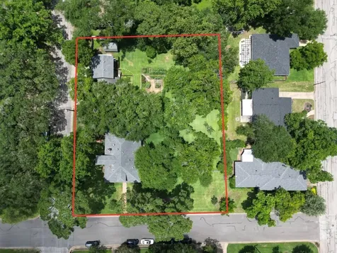 1406 Key Street Brenham TX 77833