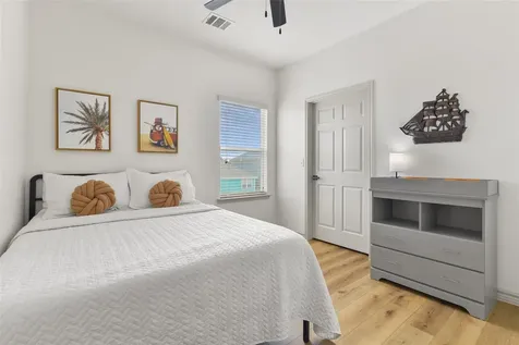 4505 Bernardo De Galvez Galveston TX 77551
